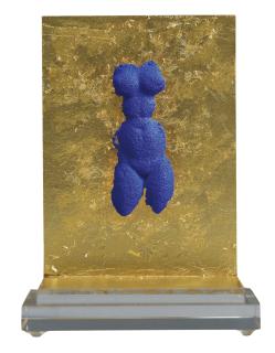 Yves Klein - Petite Vénus Bleue (Sculpture-Jewelry)