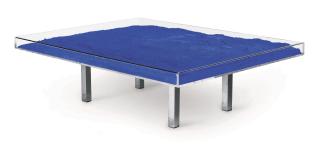 Yves Klein - Table Bleue