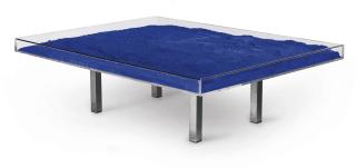 Yves Klein - Table Bleue