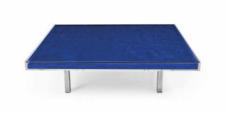 Yves Klein - Table Bleue
