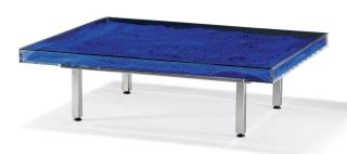 Yves Klein - Table bleue