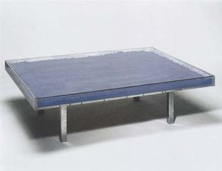 Yves Klein - Table bleue