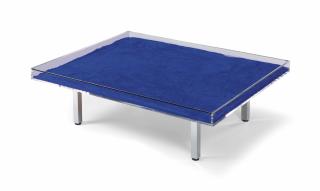 Yves Klein - Table bleue