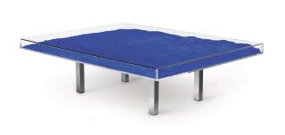 Yves Klein - Table Klein Blue ®