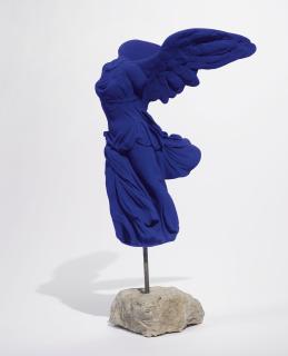Yves Klein - Victoire De Samothrace