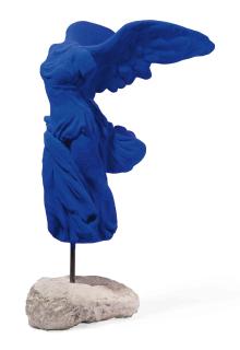 Yves Klein - Victoire de Samothrace