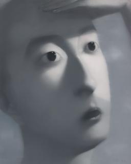 Zhang Xiaogang - Looking Forward